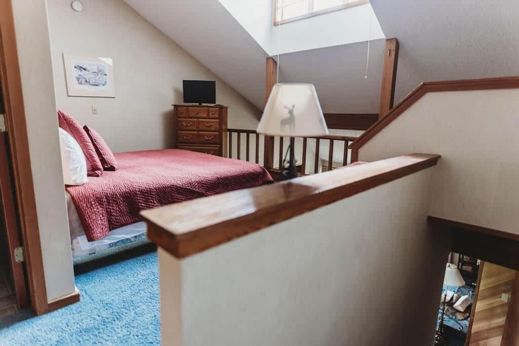 Top Floor Luxury, Sauna, Private Pool, Lake Bellaire Beach, 5 Beds, 4 Full Bath 外观 照片