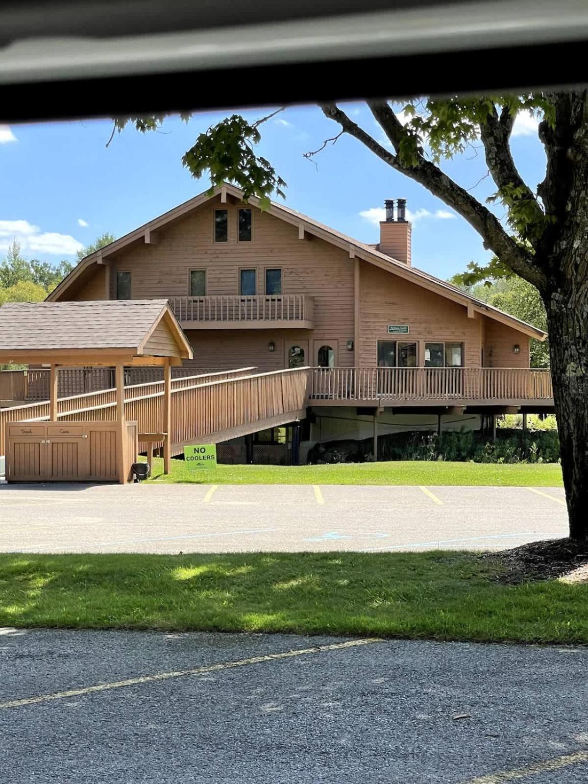 Top Floor Luxury, Sauna, Private Pool, Lake Bellaire Beach, 5 Beds, 4 Full Bath 外观 照片