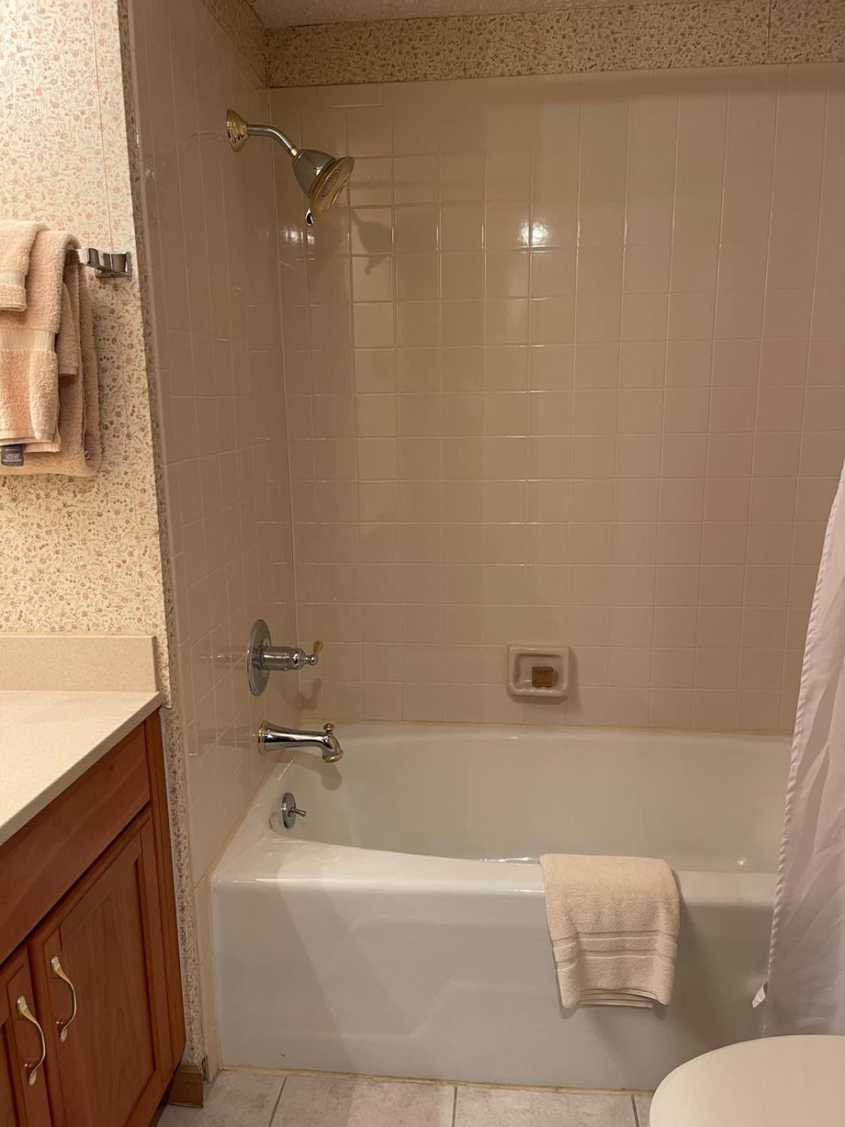 Top Floor Luxury, Sauna, Private Pool, Lake Bellaire Beach, 5 Beds, 4 Full Bath 外观 照片