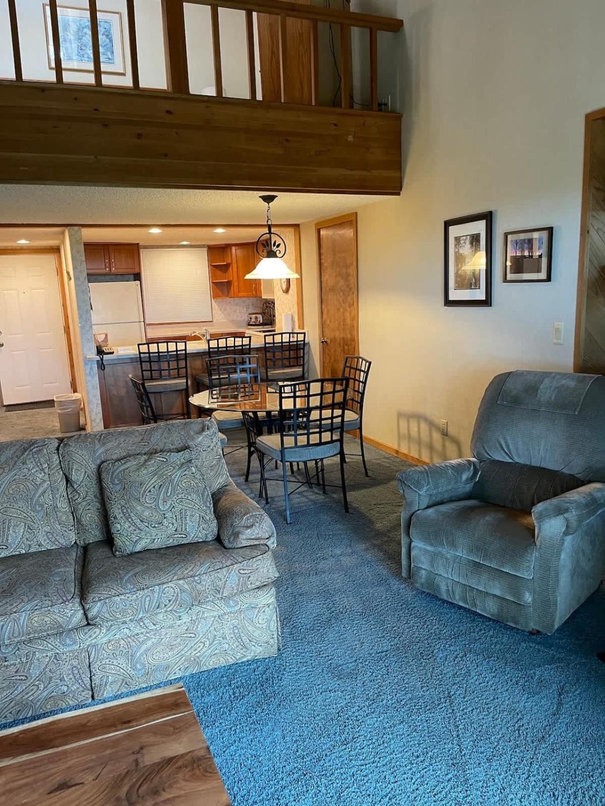 Top Floor Luxury, Sauna, Private Pool, Lake Bellaire Beach, 5 Beds, 4 Full Bath 外观 照片